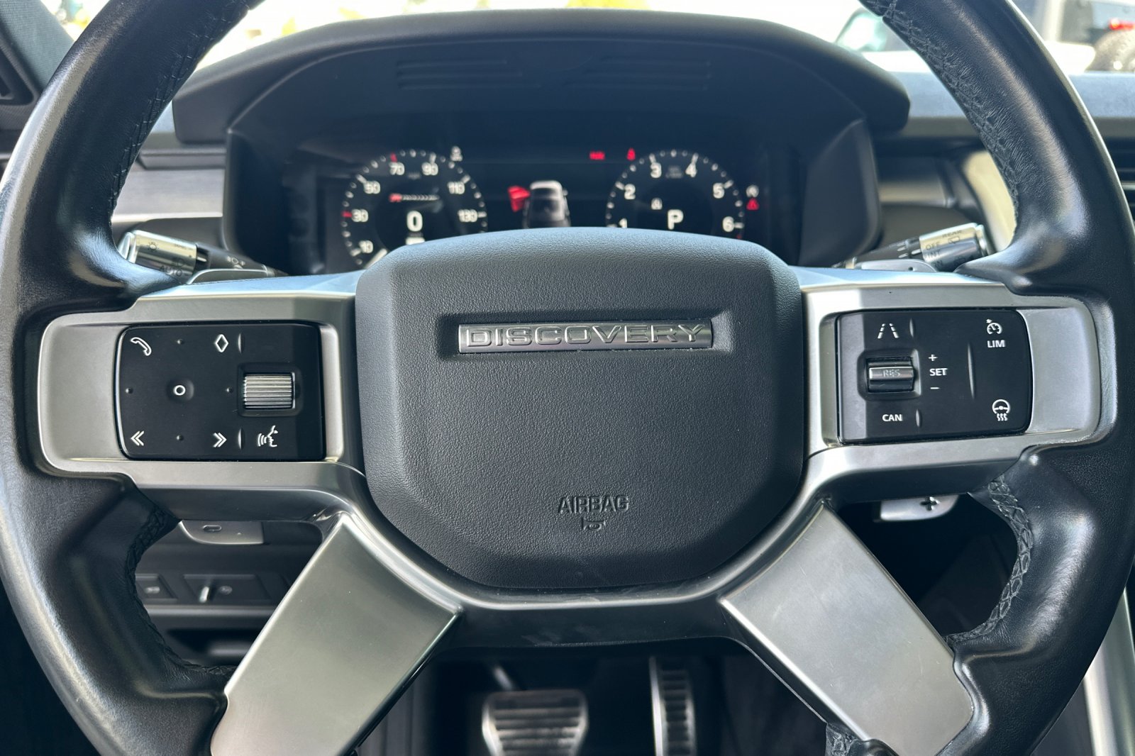 Used 2022  Land Rover S R-Dynamic image 30
