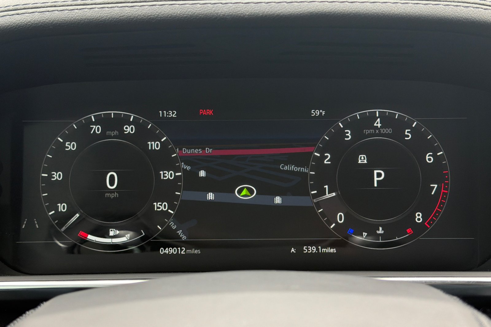 Used 2020  Land Rover SWB image 32