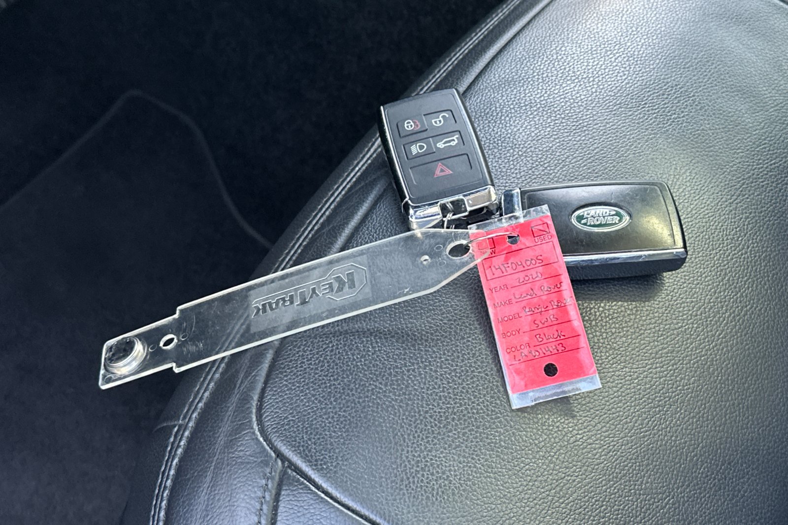 Used 2020  Land Rover SWB image 10