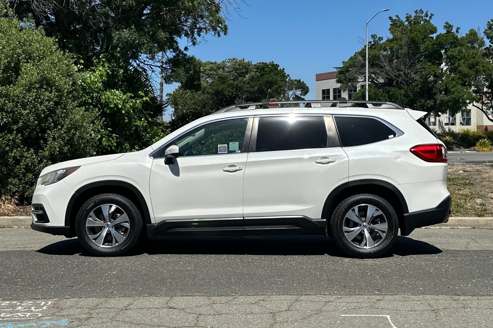 Used 2019 White Subaru Premium image 6