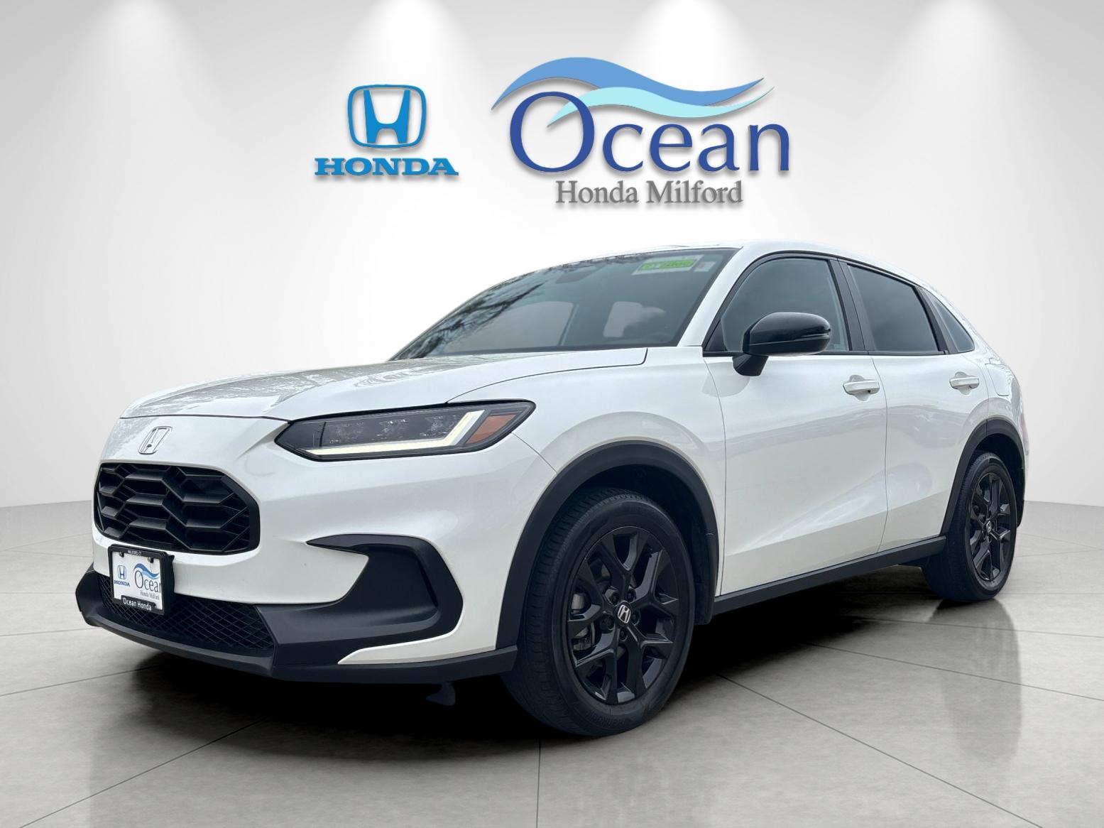 Used 2023 Platinum White Honda Sport image 7