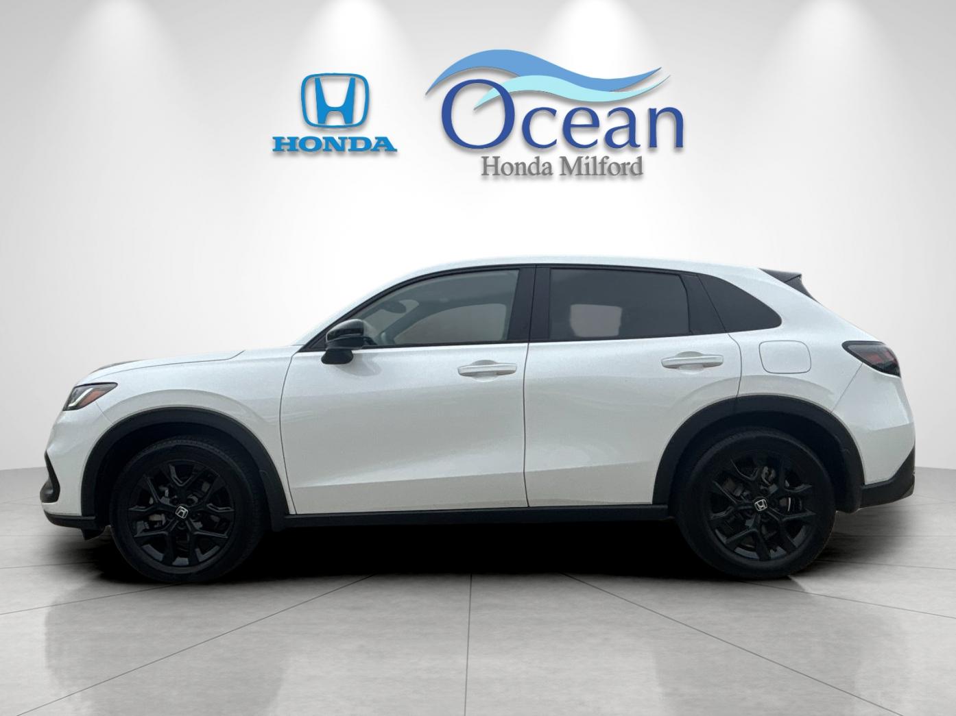 Used 2023 Platinum White Honda Sport image 6