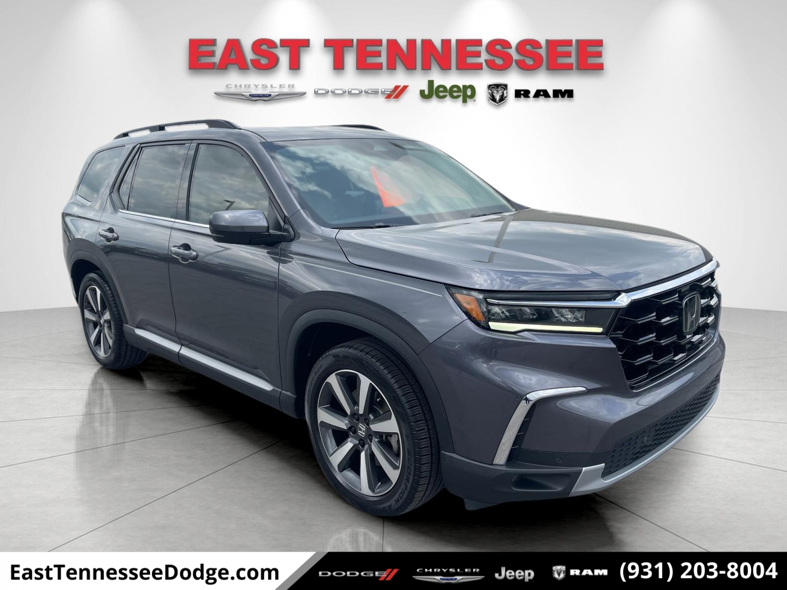 2025 Honda Pilot Touring 2WD's photo
