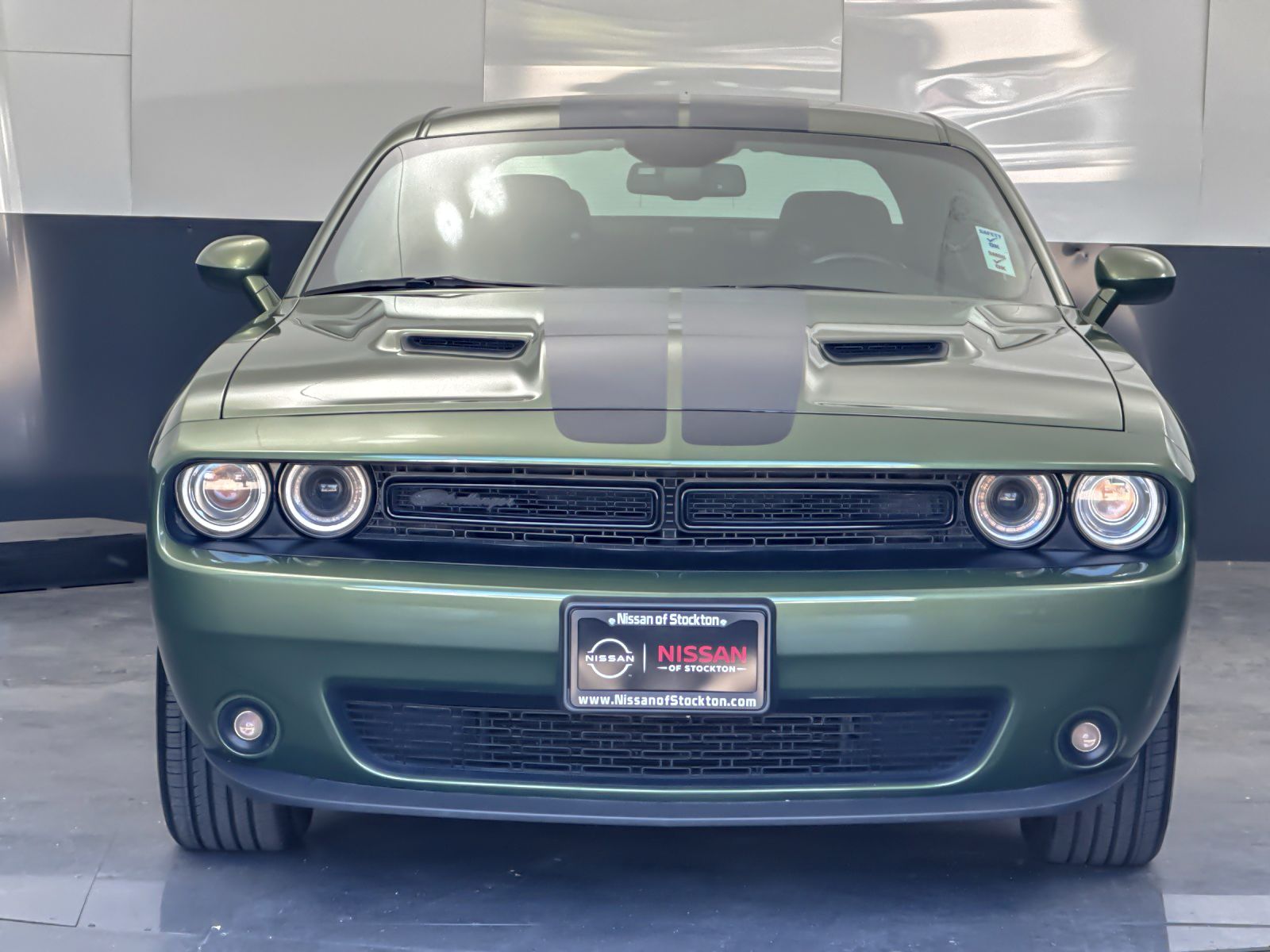 Used 2022 Green Dodge SXT image 8