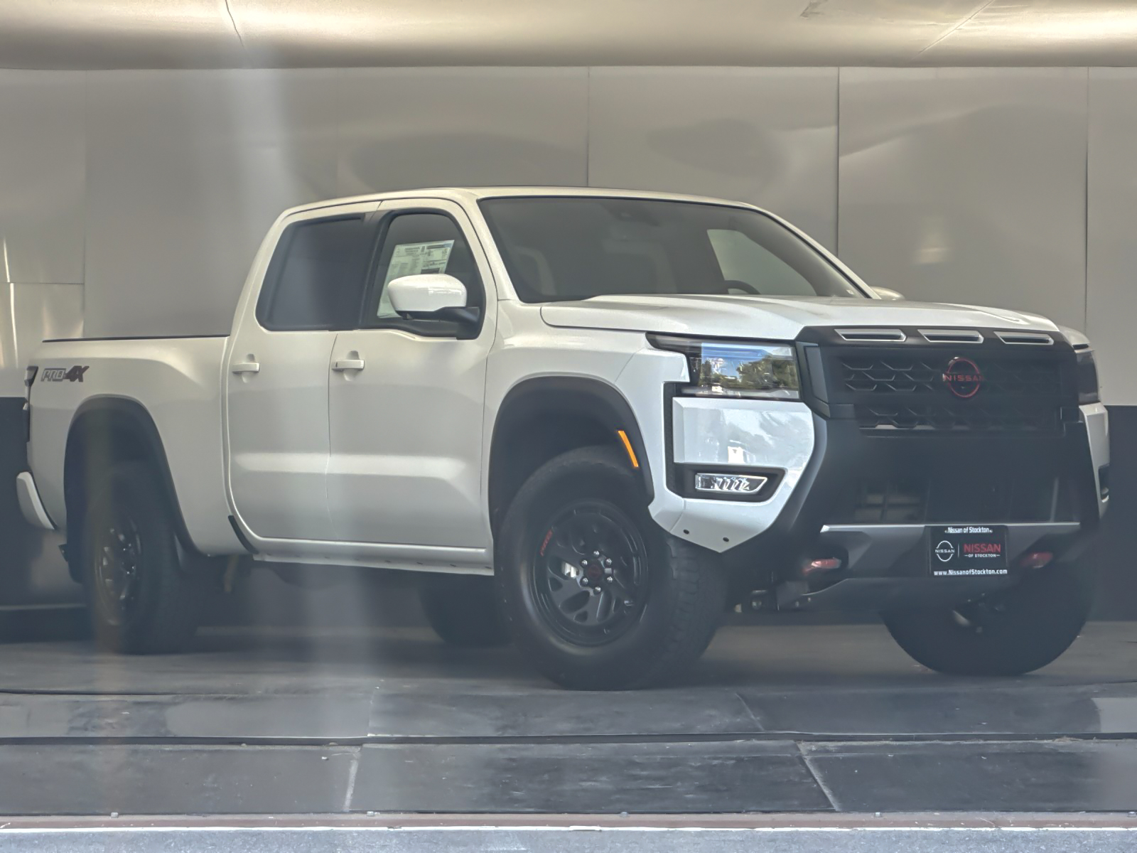 2026 Nissan Frontier PRO-4X Crew Cab 4X4 LWB's photo