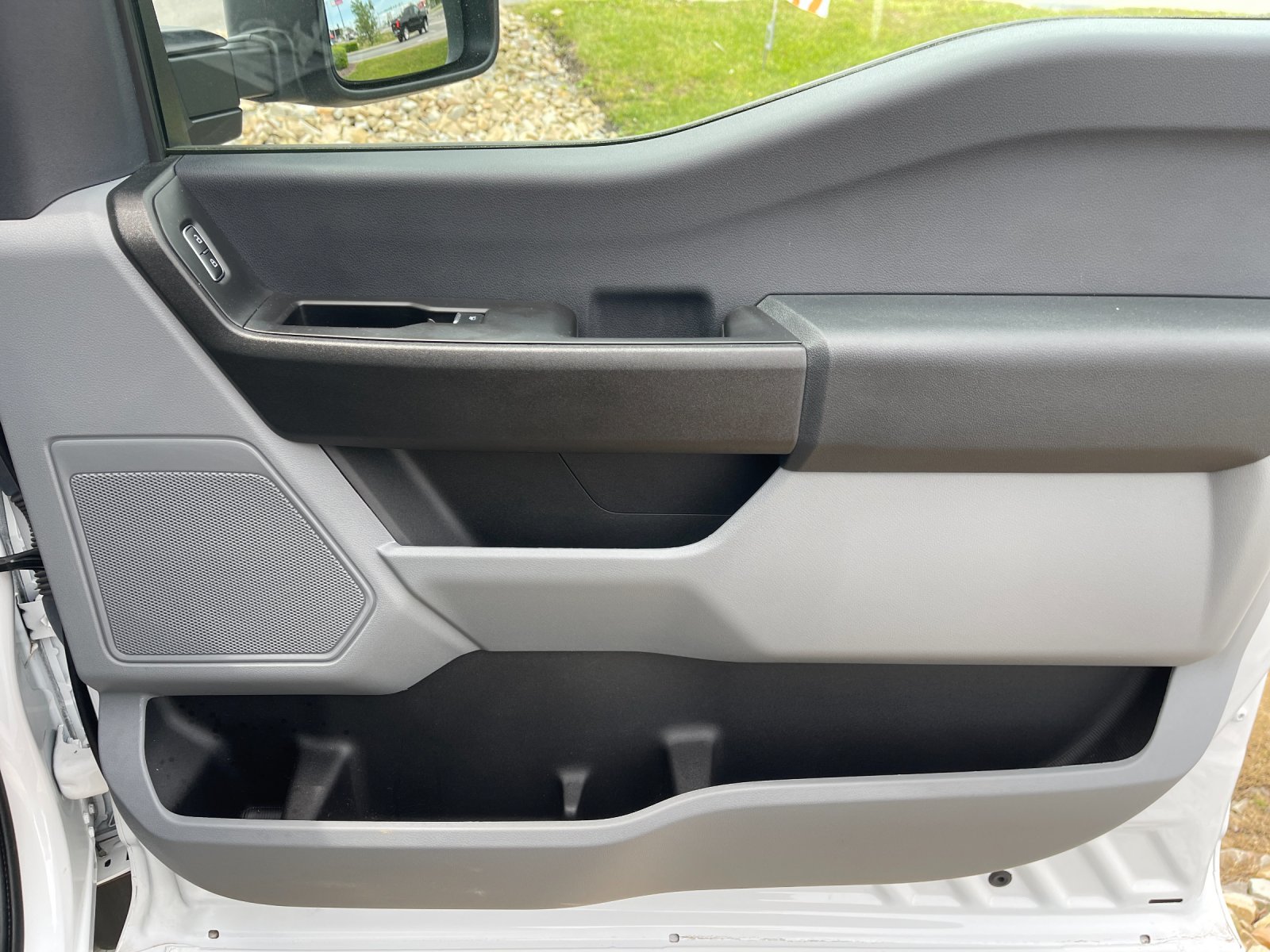 Used 2024 White Ford XL image 18