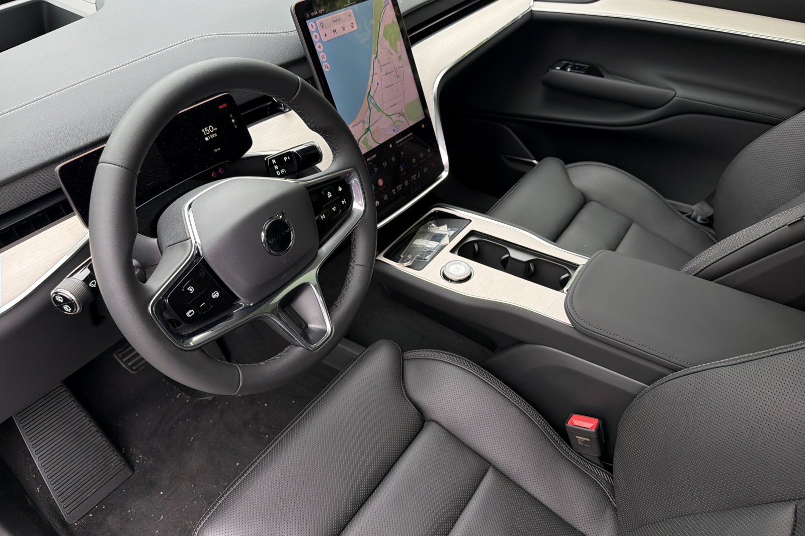 New 2026 Crystal White Volvo Ultra image 10