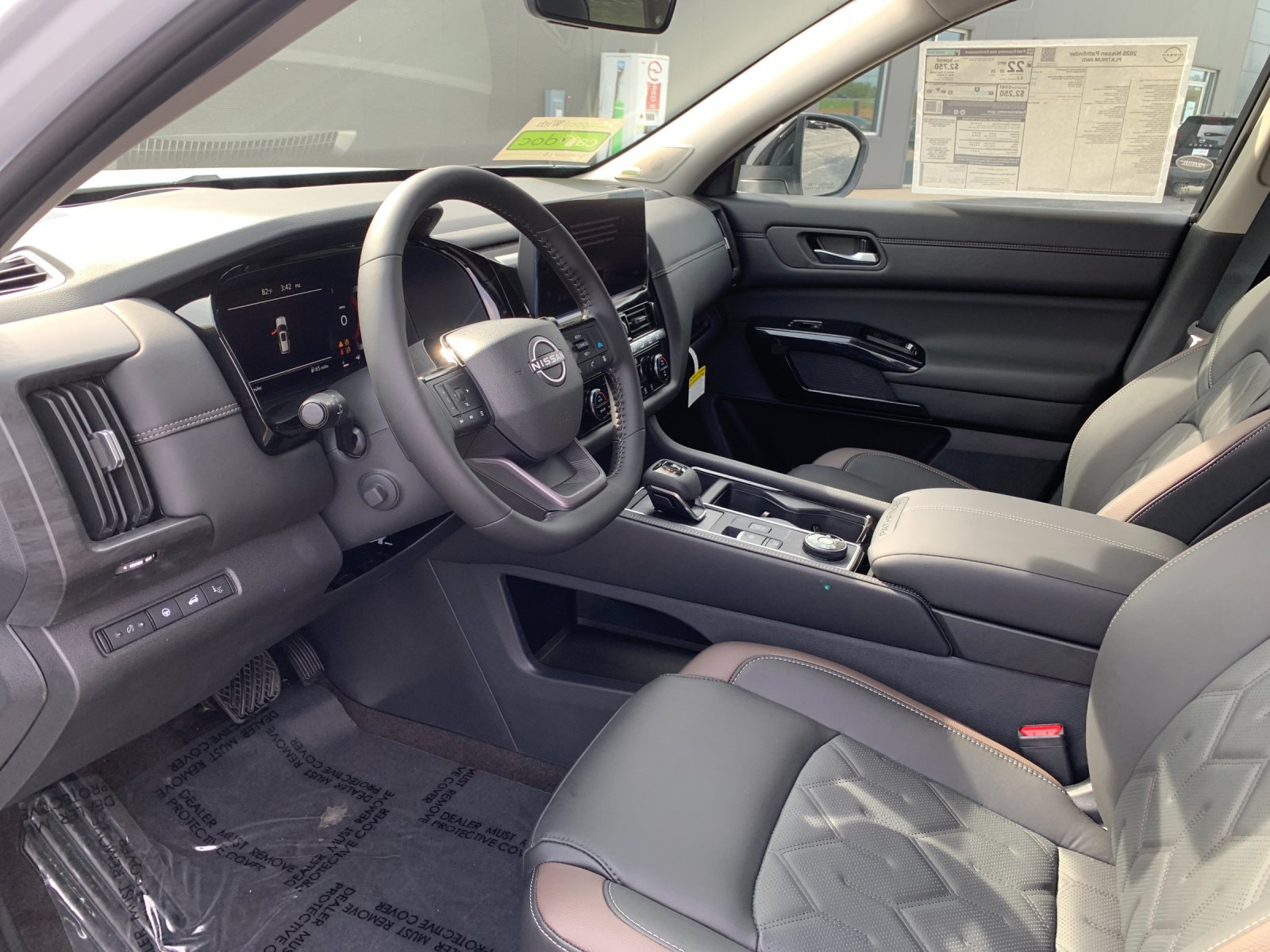 New 2026 Everest White Pearl TriCoat Nissan Platinum image 10