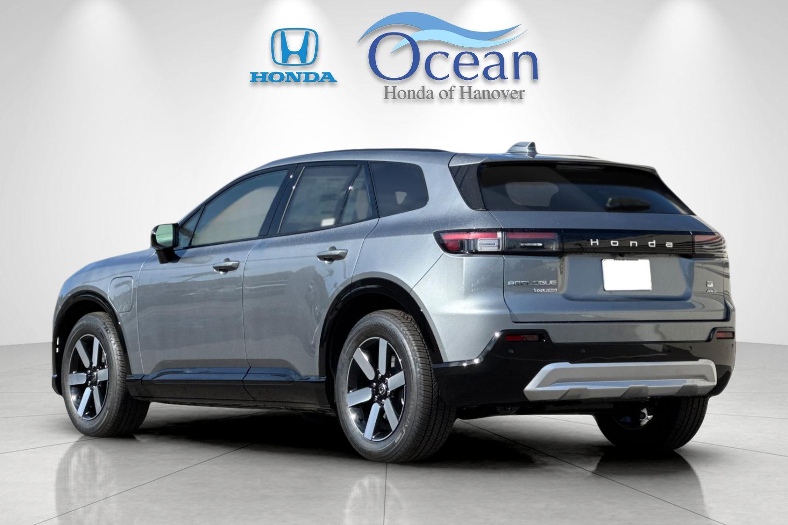 New 2026 Mercury Silver Metallic Honda Touring image 3