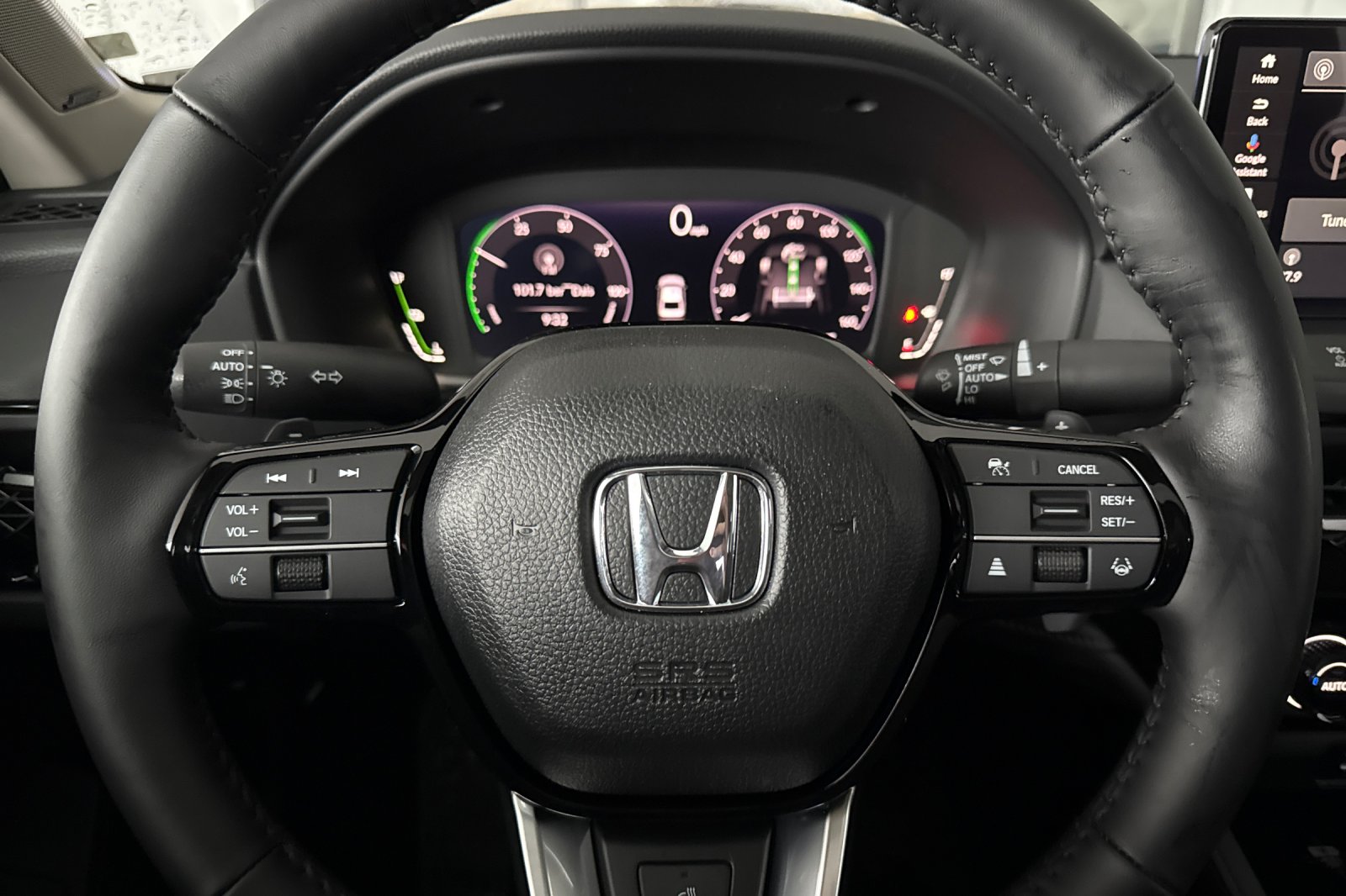 New 2026 Solar Silver Metallic Honda Touring image 24