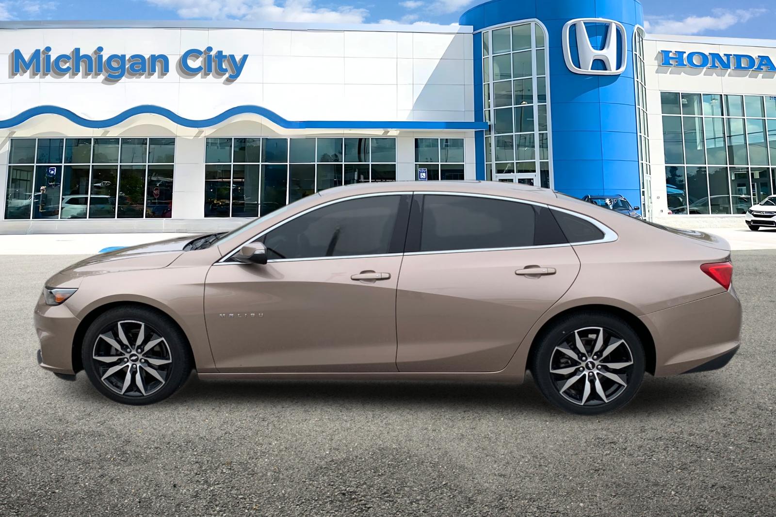 Used 2018 Chevrolet Malibu 1LT with VIN 1G1ZD5ST0JF256002 for sale in Michigan City, IN