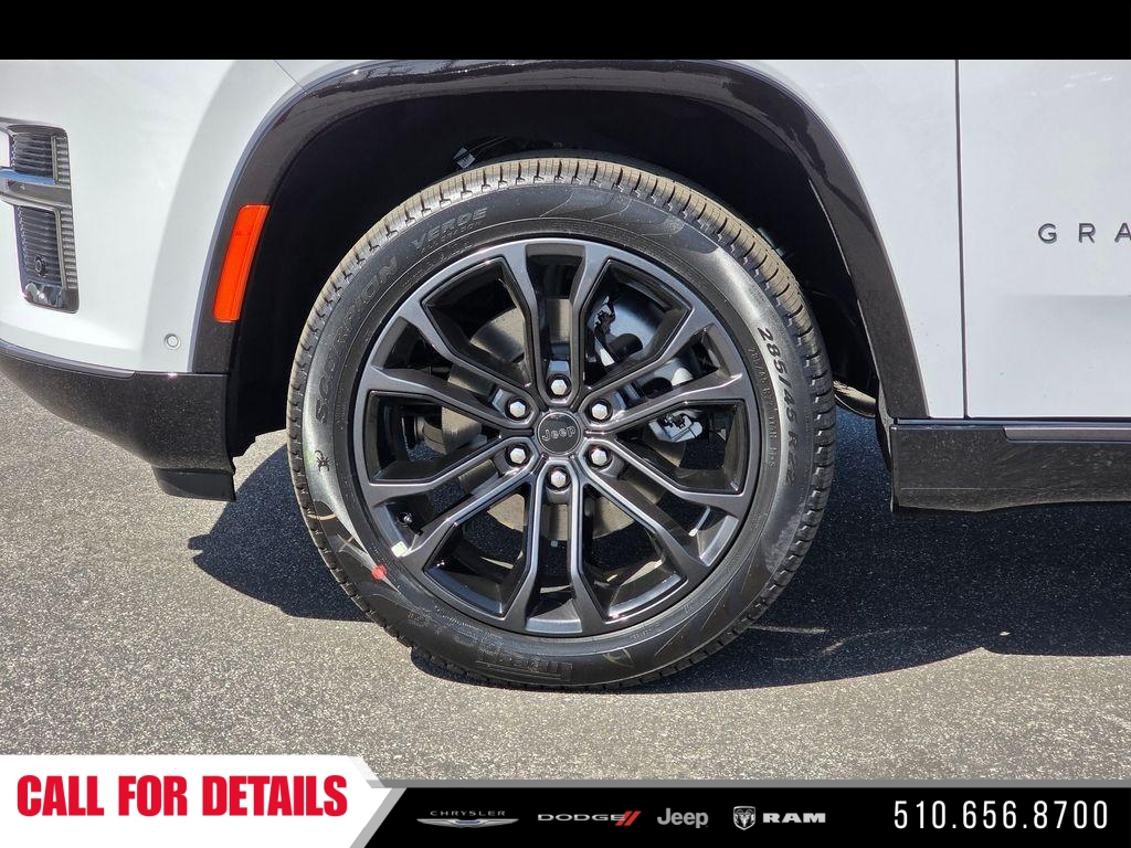 New 2026 Bright White Clearcoat Jeep Summit Obsidian image 9