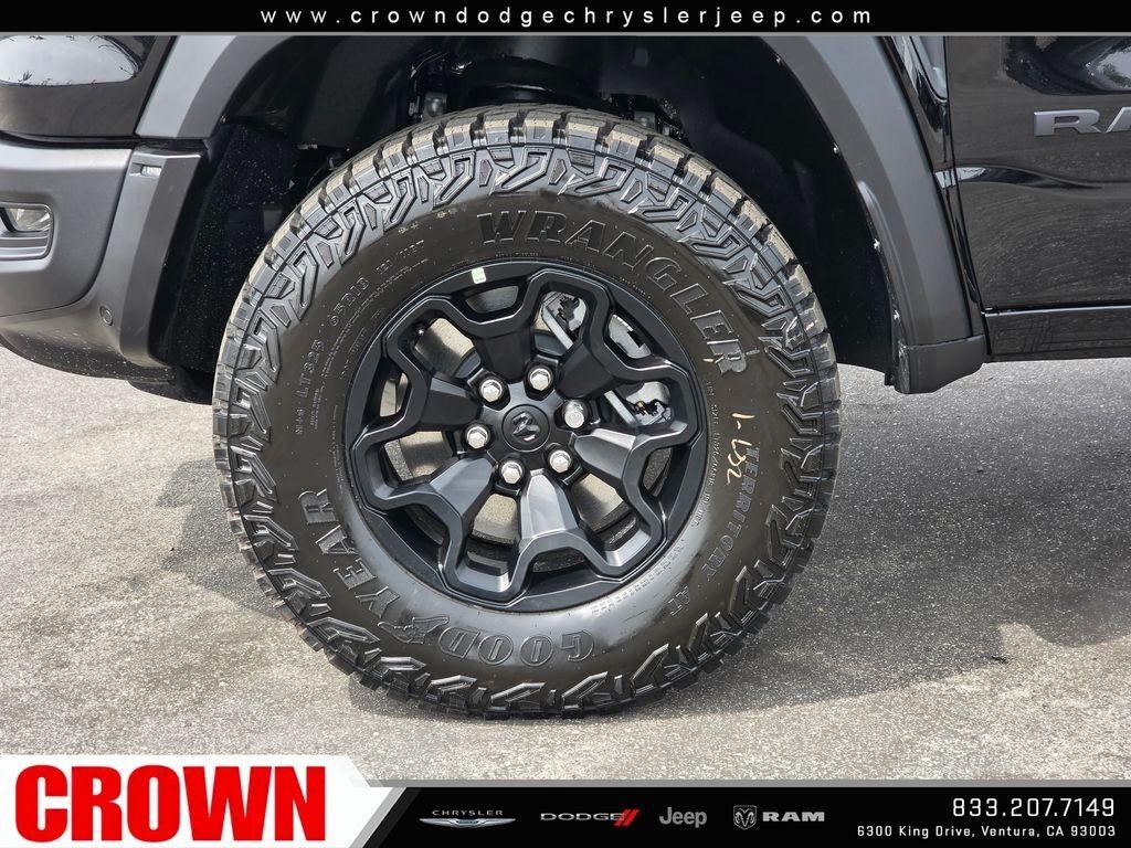 New 2026 Diamond Black Crystal Pearl-Coat Exterior Paint RAM RHO image 31