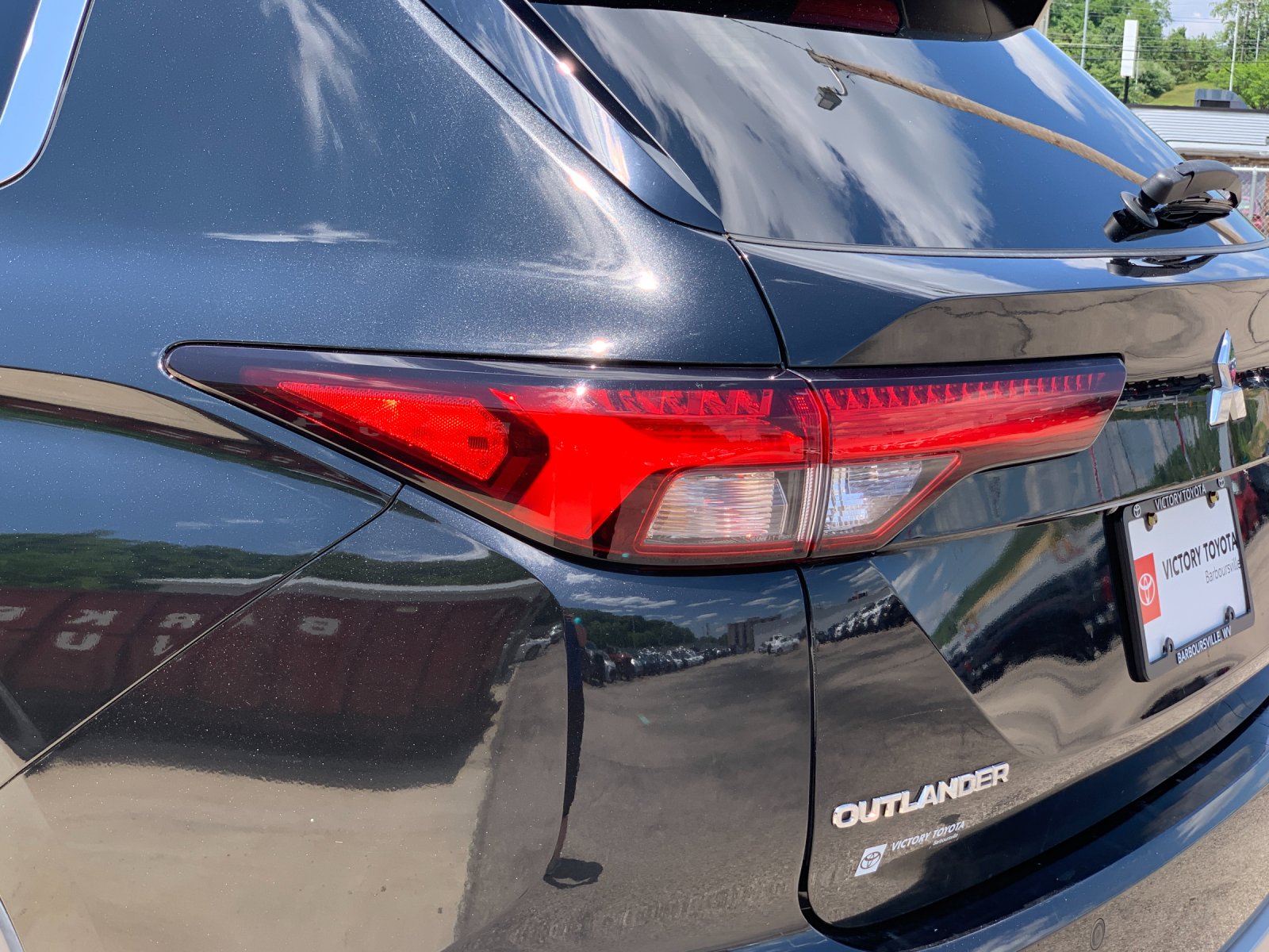 Used 2022 Black Mitsubishi SEL image 36