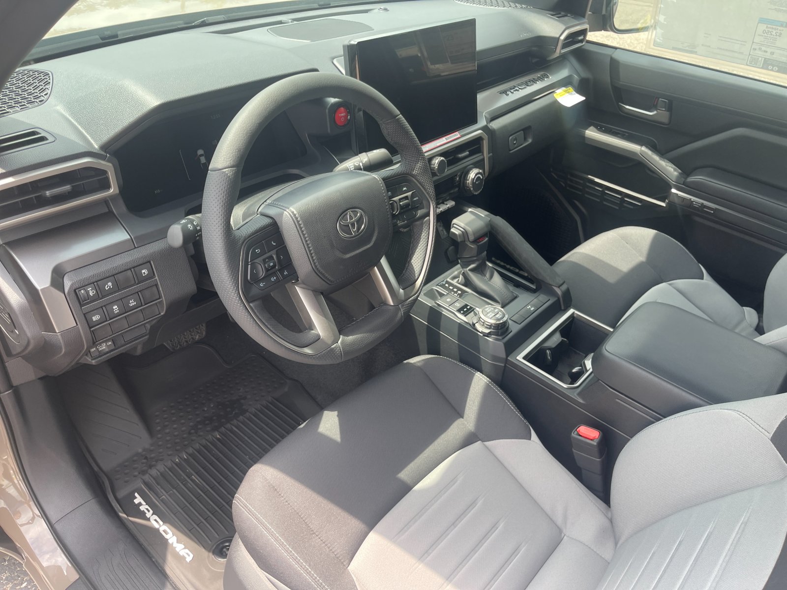 2026 Toyota Tacoma TRD Off Road - Photo 10