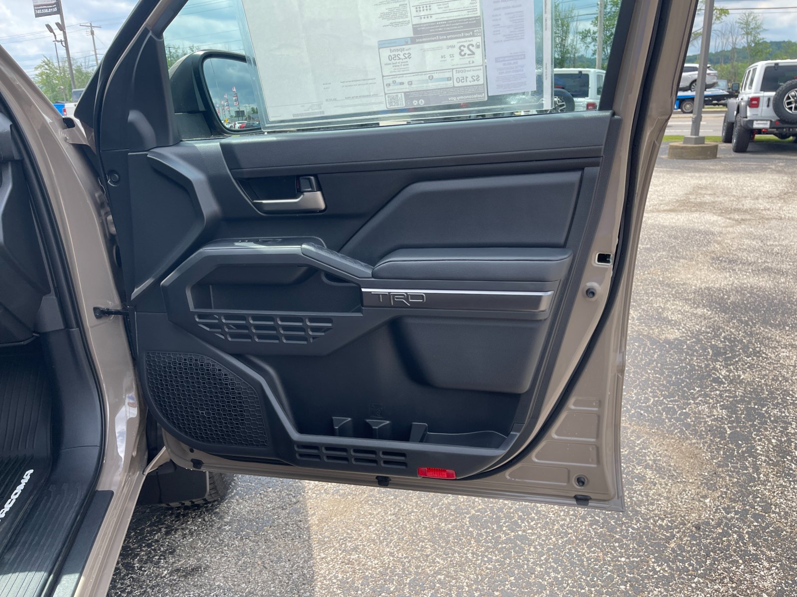 2026 Toyota Tacoma TRD Off Road - Photo 17
