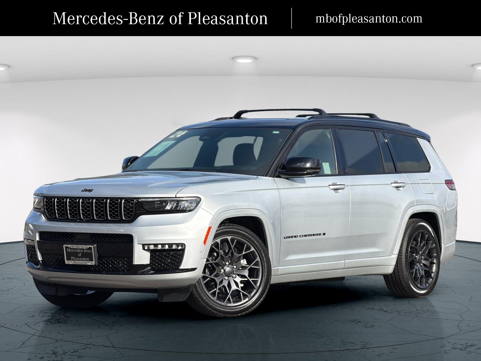 2024 Jeep Grand Cherokee L Summit Reserve 4x4's photo