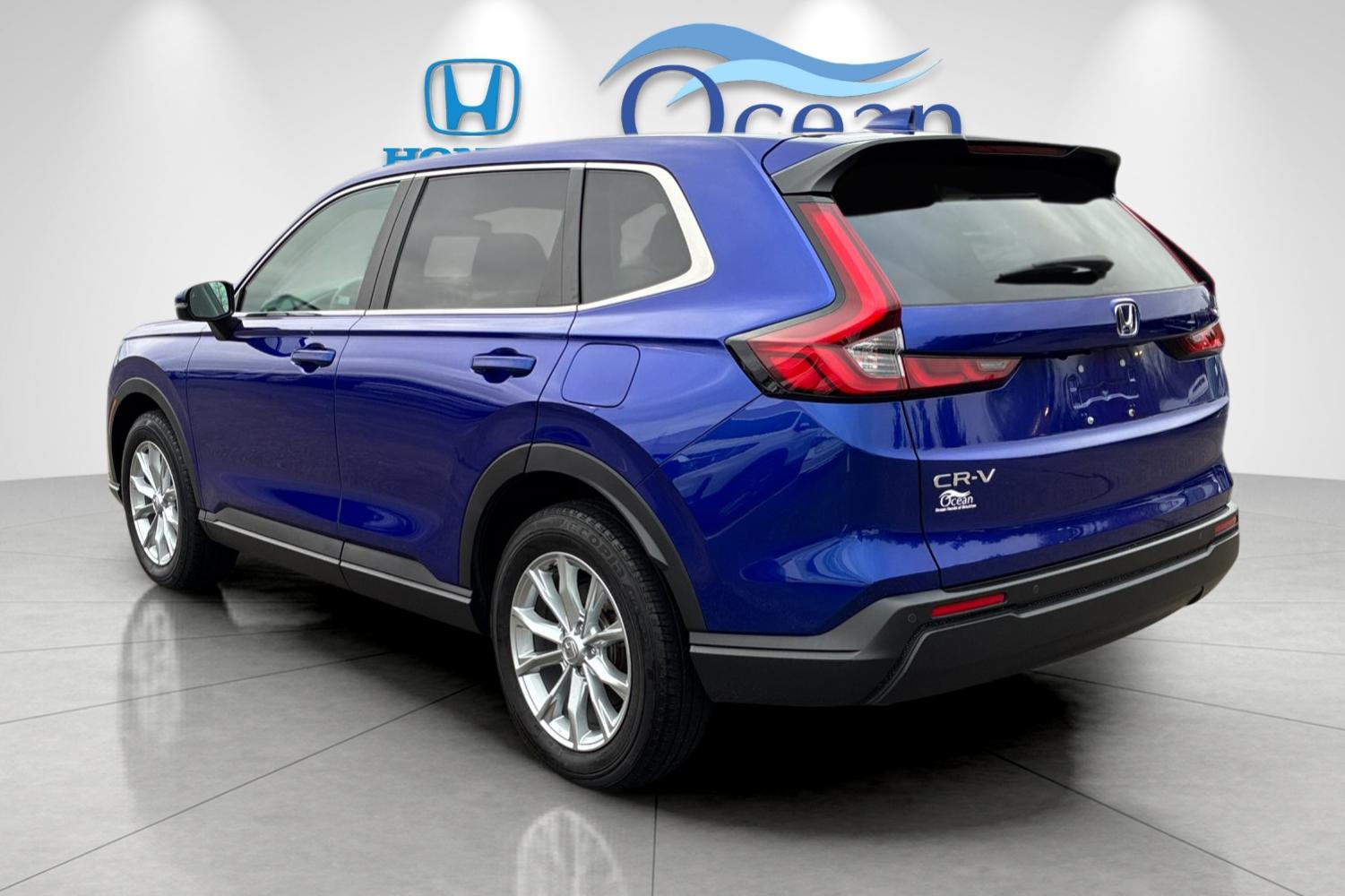 Used 2024 Still Night Pearl Honda EX-L image 5