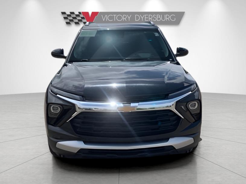 Used 2025 Black Chevrolet LT image 3