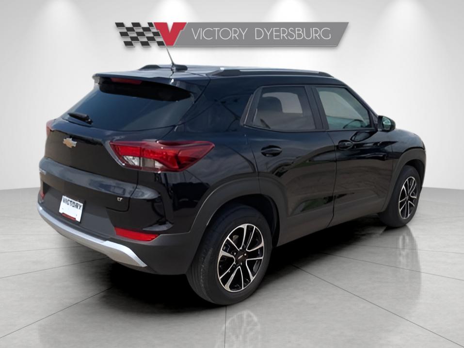 Used 2025 Black Chevrolet LT image 8