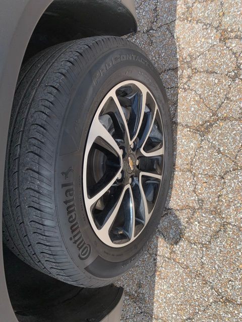 Used 2025 Black Chevrolet LT image 10