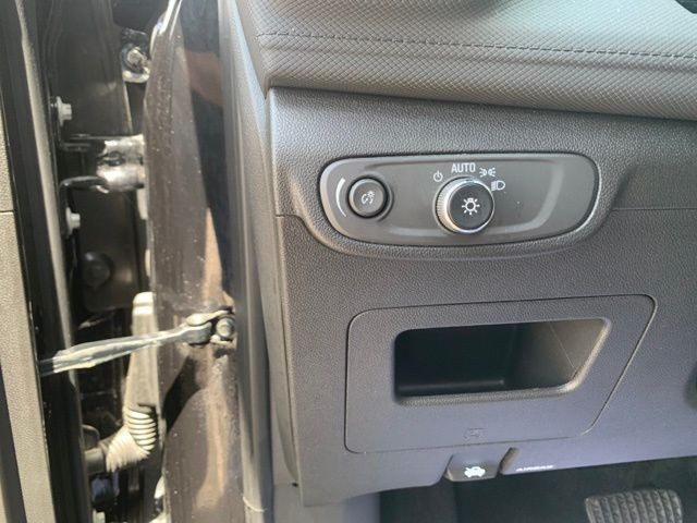 Used 2025 Black Chevrolet LT image 15