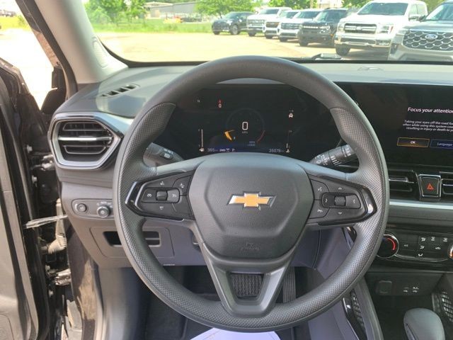 Used 2025 Black Chevrolet LT image 17
