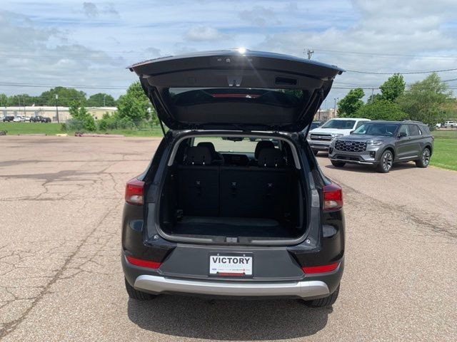Used 2025 Black Chevrolet LT image 28