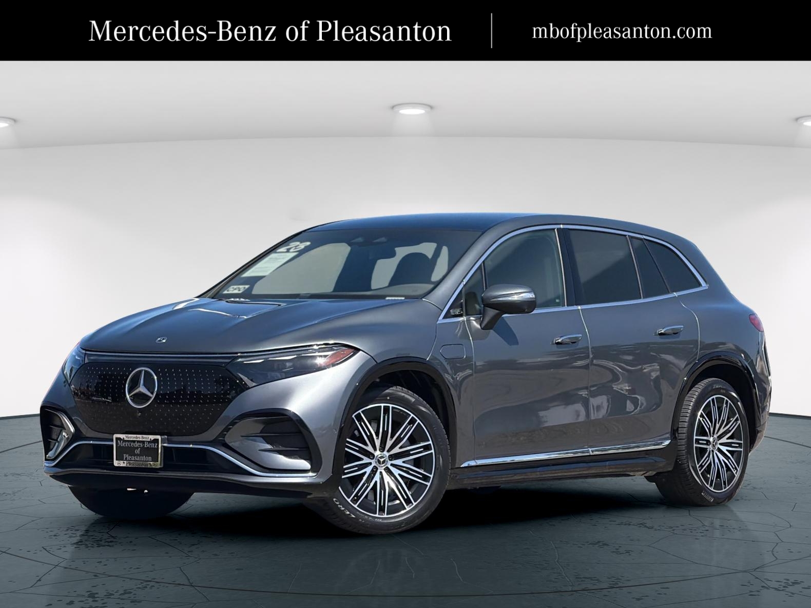 2023 Mercedes-Benz EQS SUV EQS 580 4MATIC's photo