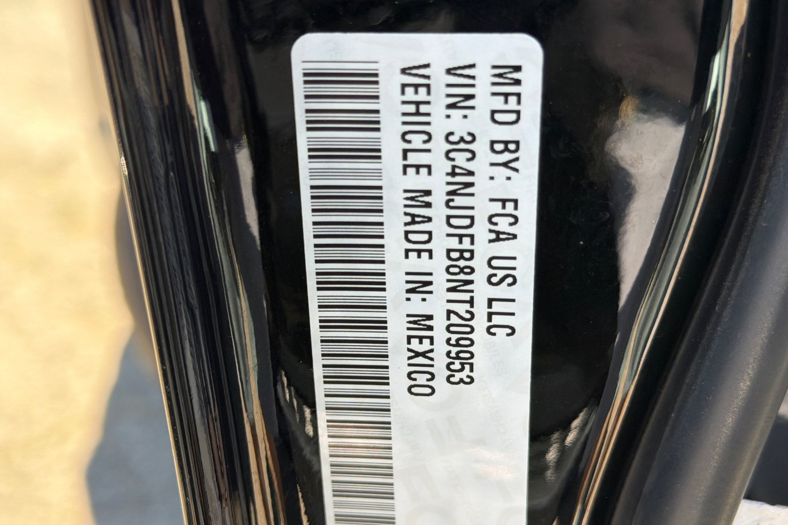 Used 2022 Black Jeep Latitude Lux image 25