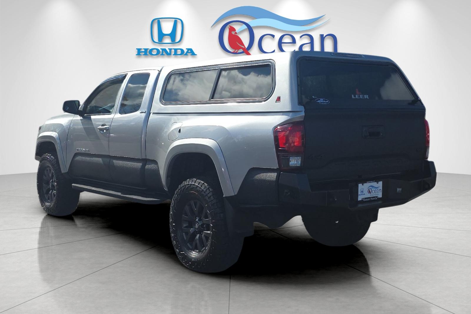 Used 2022 Celestial Silver Metallic Toyota SR5 image 5