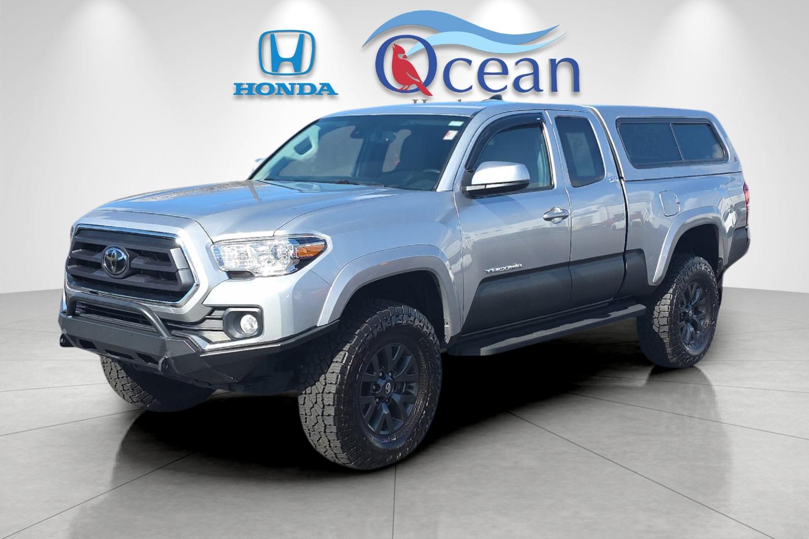 Used 2022 Celestial Silver Metallic Toyota SR5 image 7