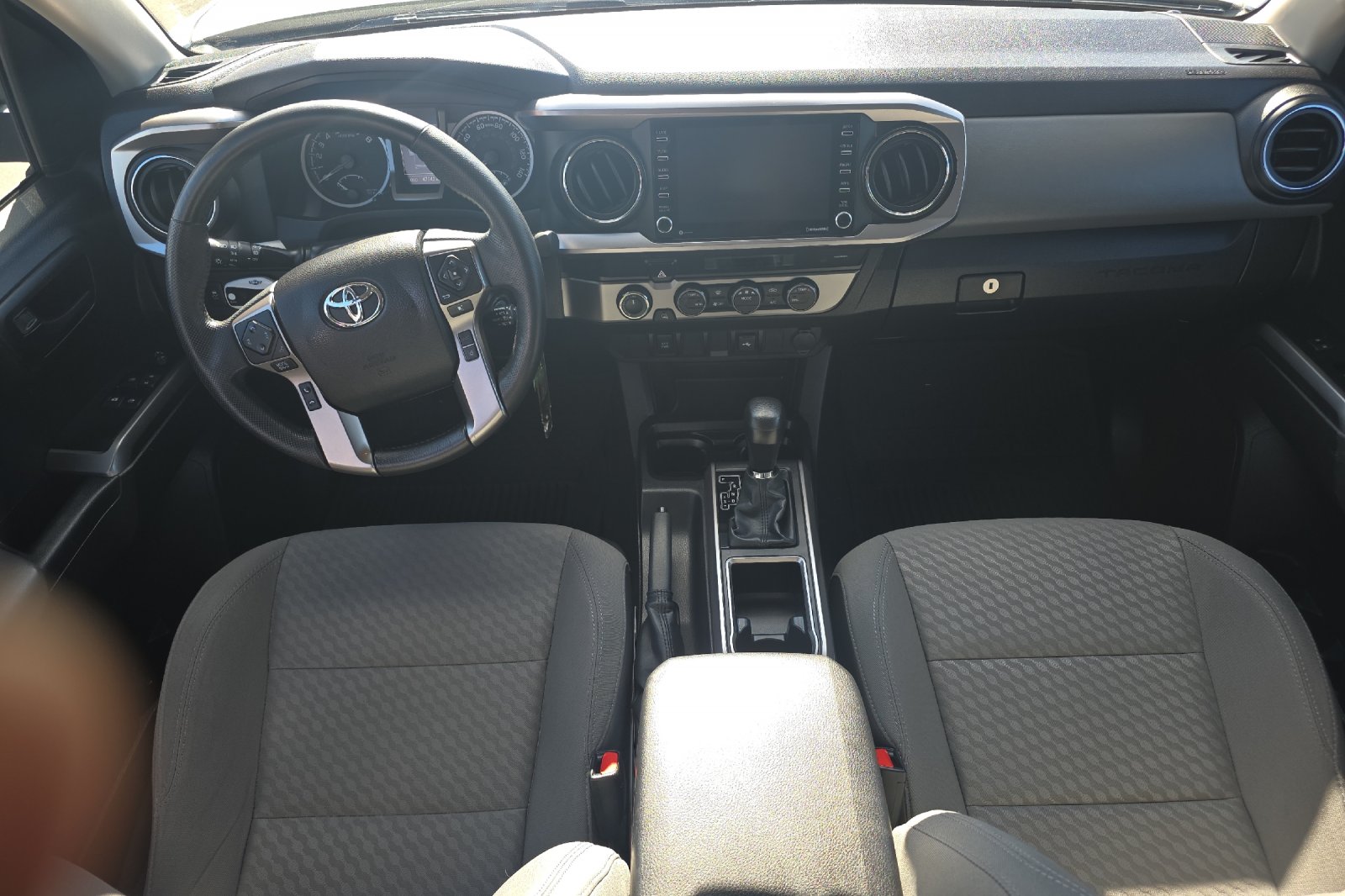 Used 2022 Celestial Silver Metallic Toyota SR5 image 13