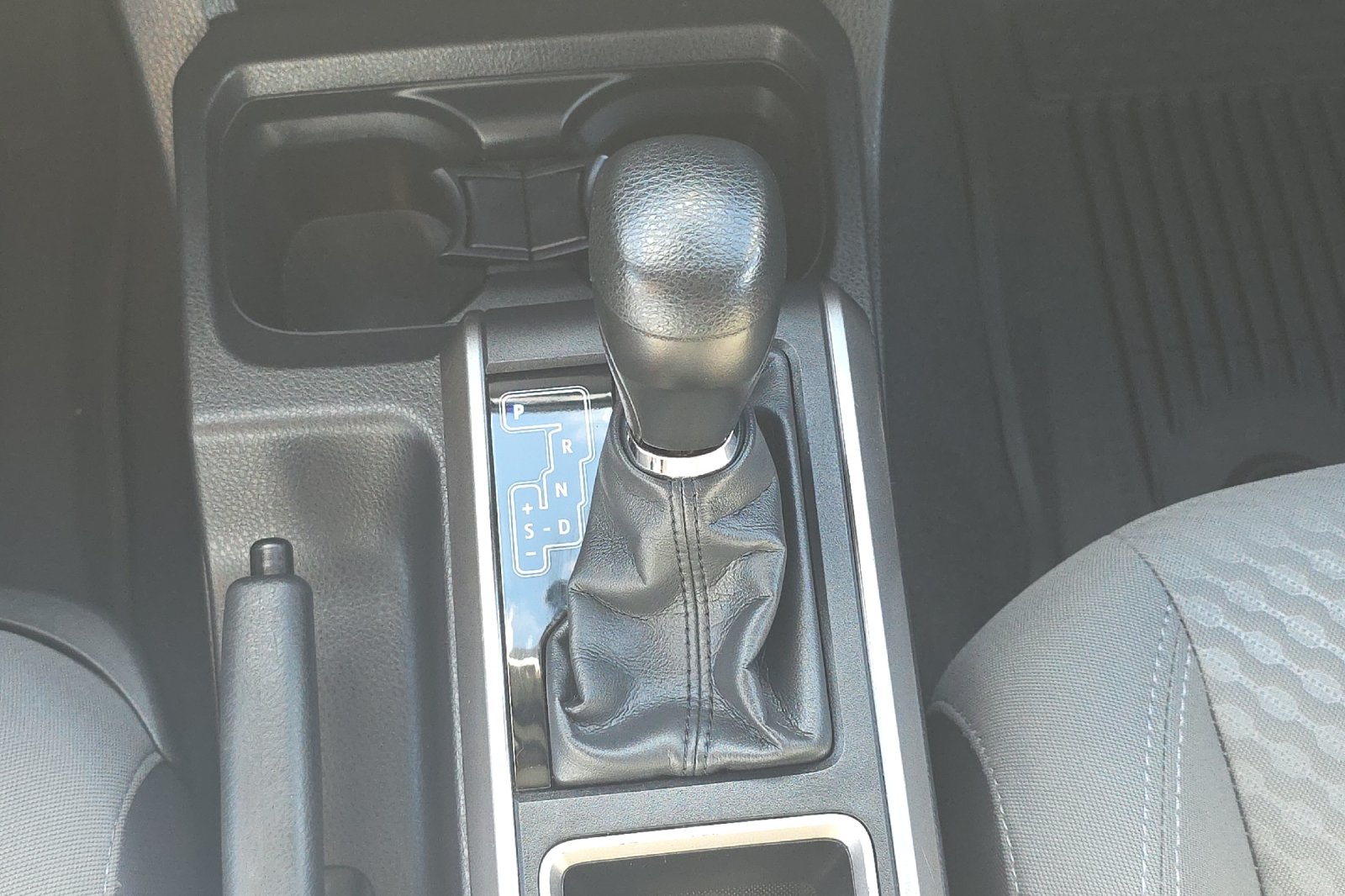 Used 2022 Celestial Silver Metallic Toyota SR5 image 19
