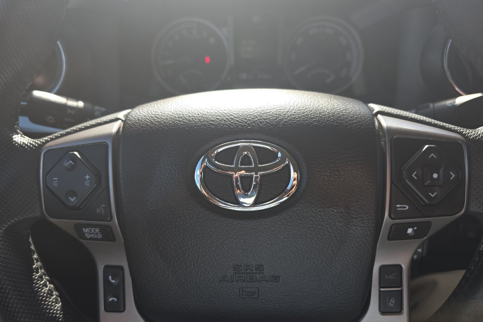 Used 2022 Celestial Silver Metallic Toyota SR5 image 20