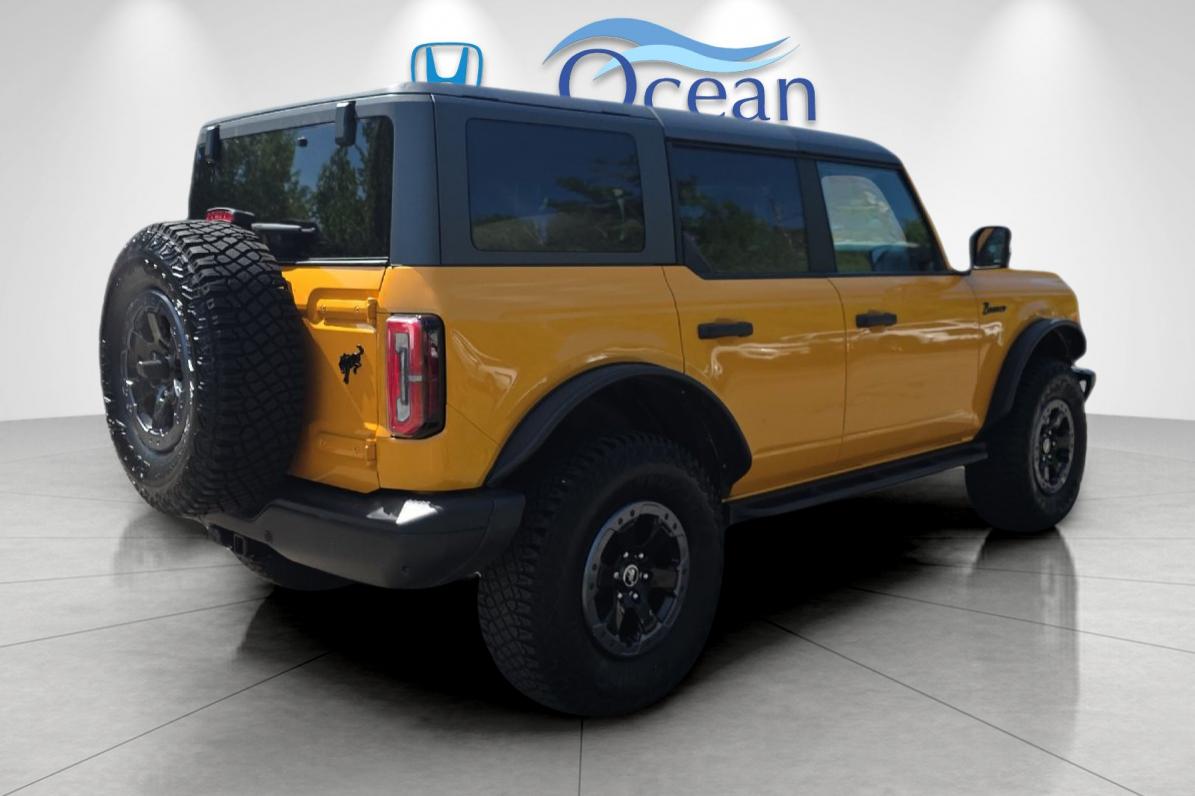 Used 2021 Cyber Orange Metallic Tricoat Ford Badlands image 3