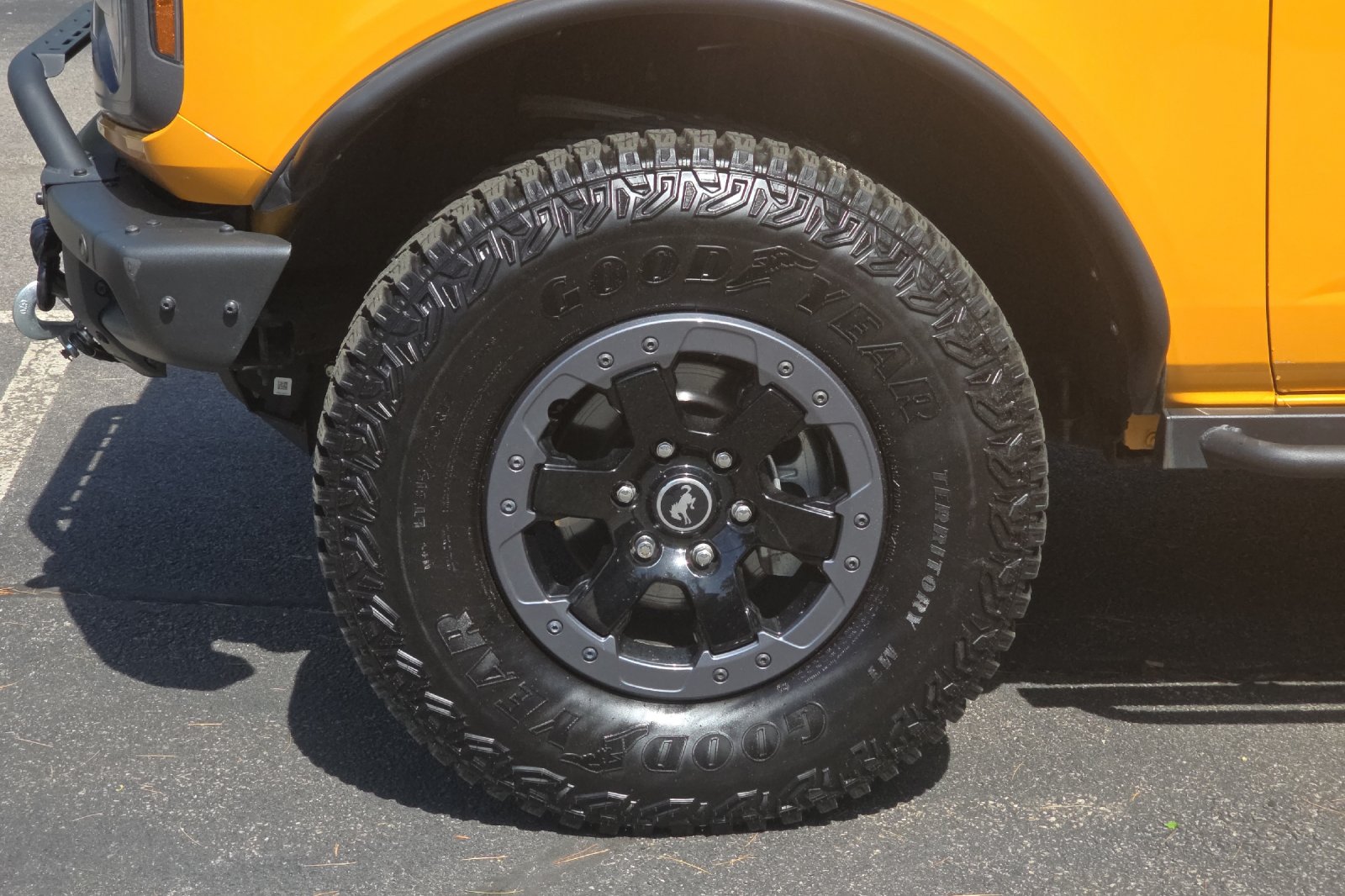 Used 2021 Cyber Orange Metallic Tricoat Ford Badlands image 24