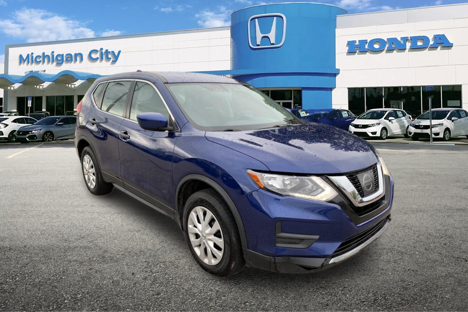 Used 2017 Caspian Blue Nissan S image 7
