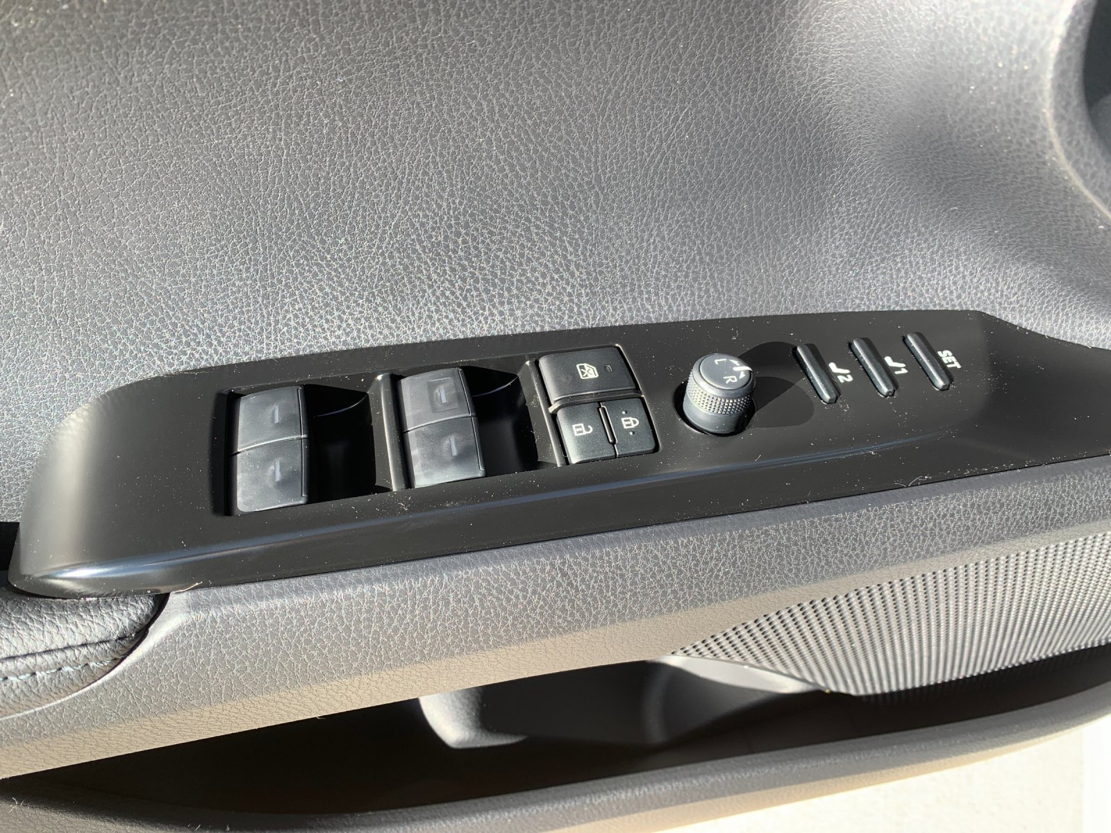 New 2026 Wind Chill Pearl Toyota XSE image 12