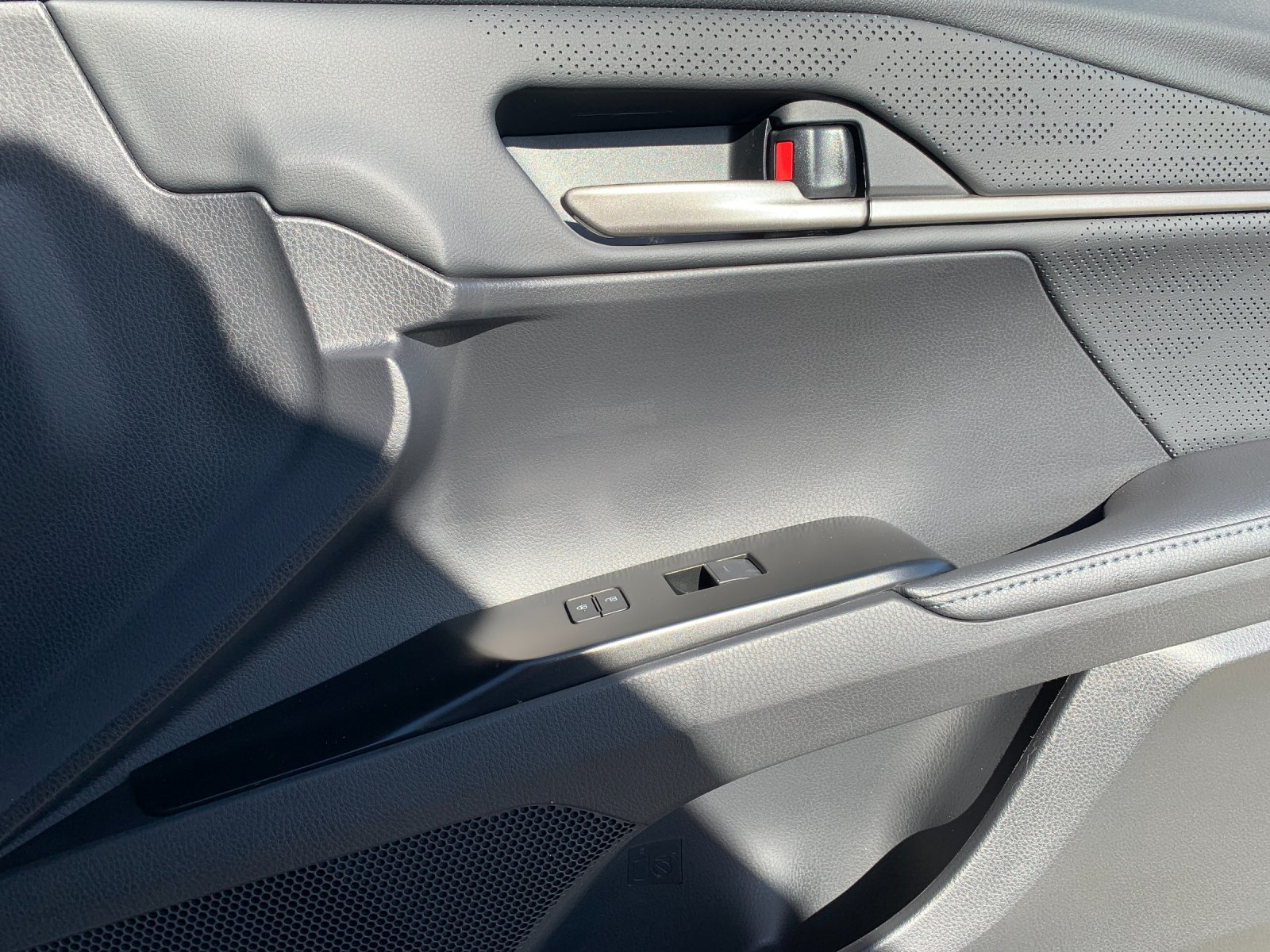 New 2026 Wind Chill Pearl Toyota XSE image 19