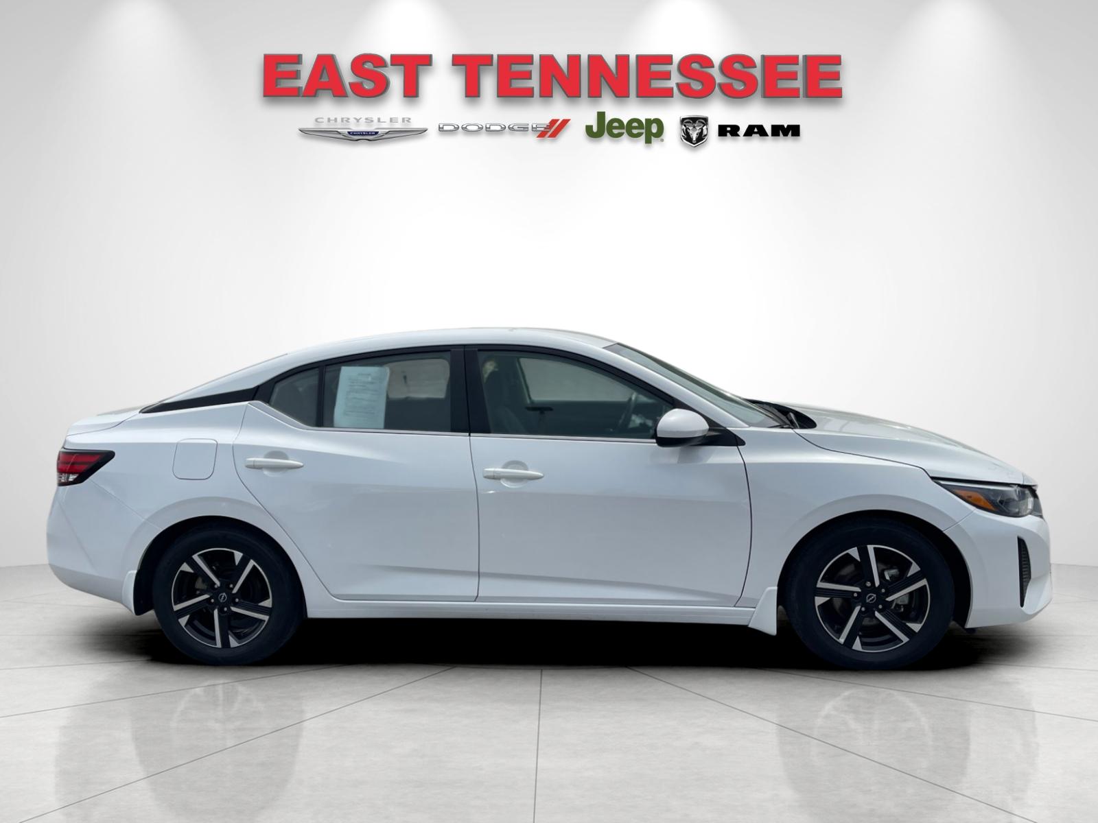Used 2024 Nissan Sentra SV with VIN 3N1AB8CV2RY206916 for sale in Dickson, TN