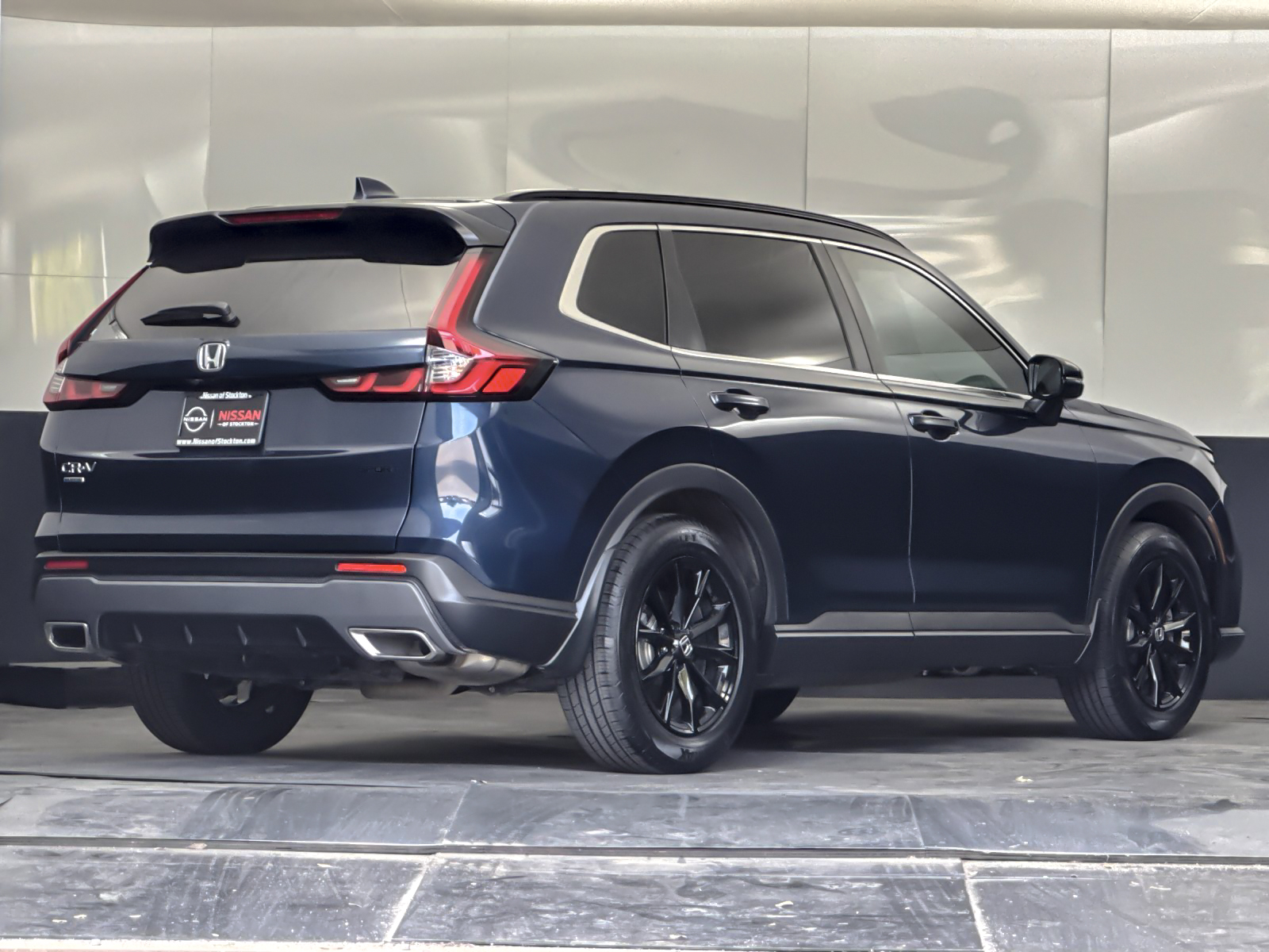 Used 2025  Honda Sport image 3