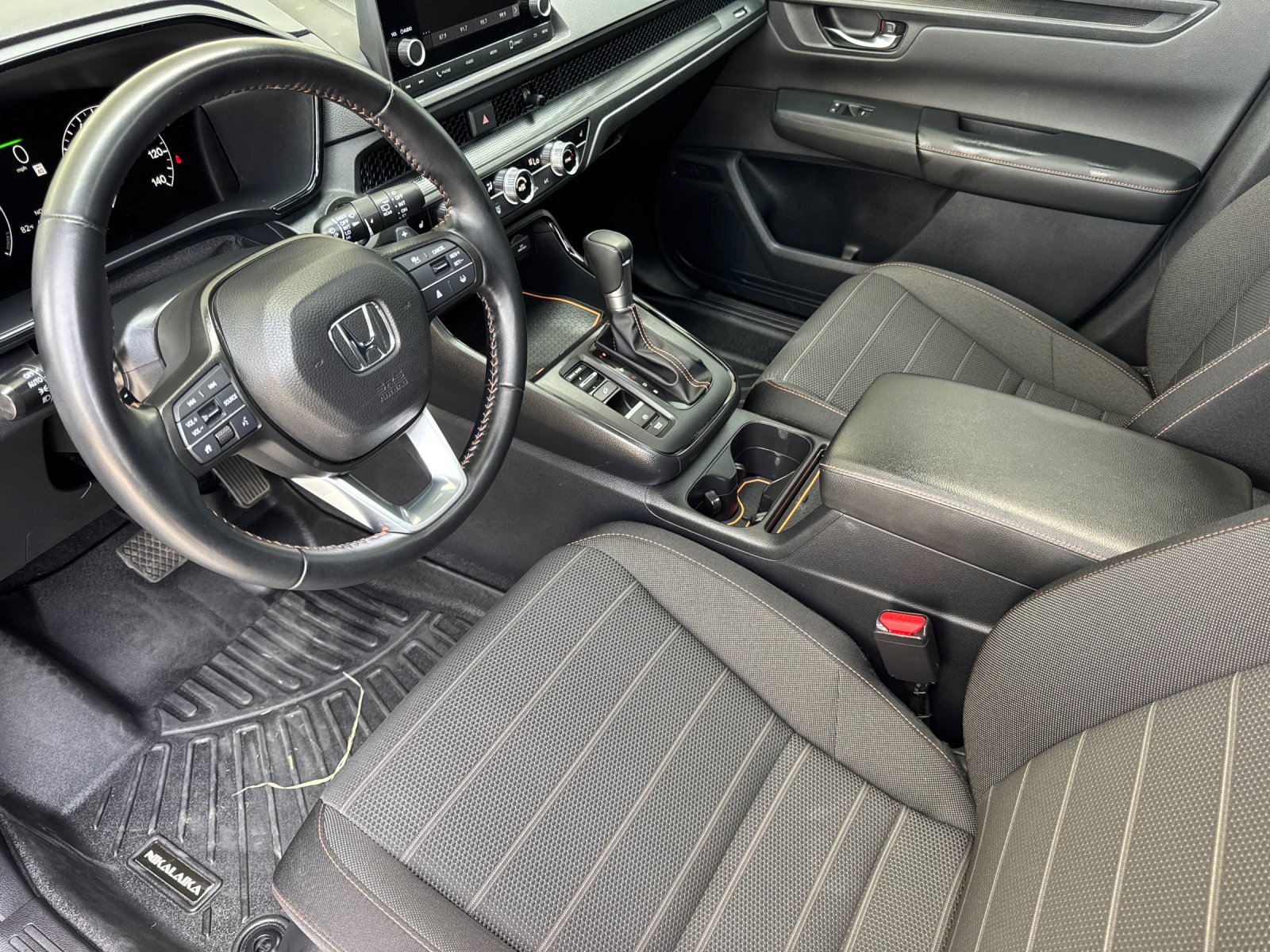 Used 2025  Honda Sport image 9