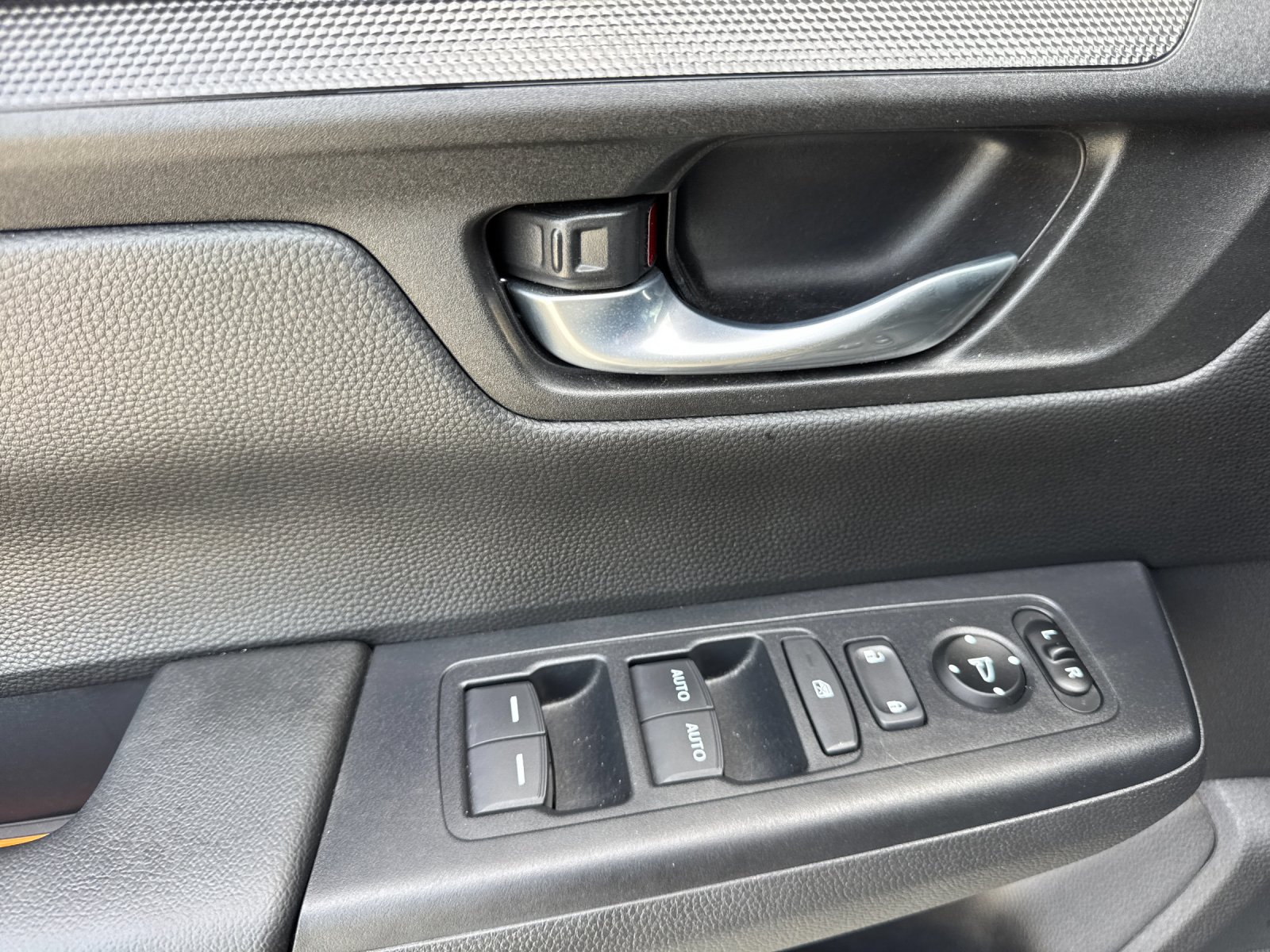 Used 2025  Honda Sport image 10