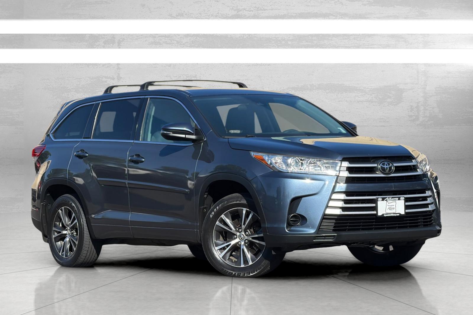 2017 Toyota Highlander LE 4x4 V6's photo