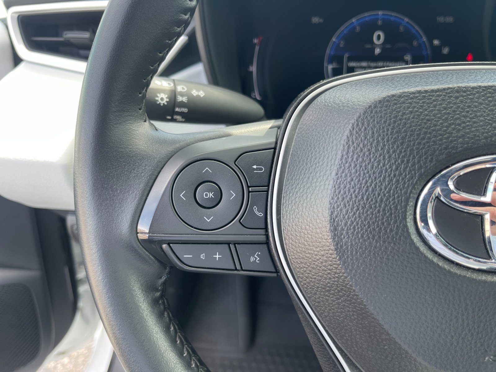 Used 2025 Midnight Black Metallic Toyota FX image 25