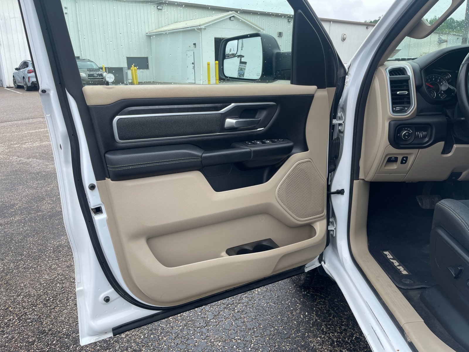 Used 2019 Bright White Clearcoat Ram Big Horn/Lone Star image 11
