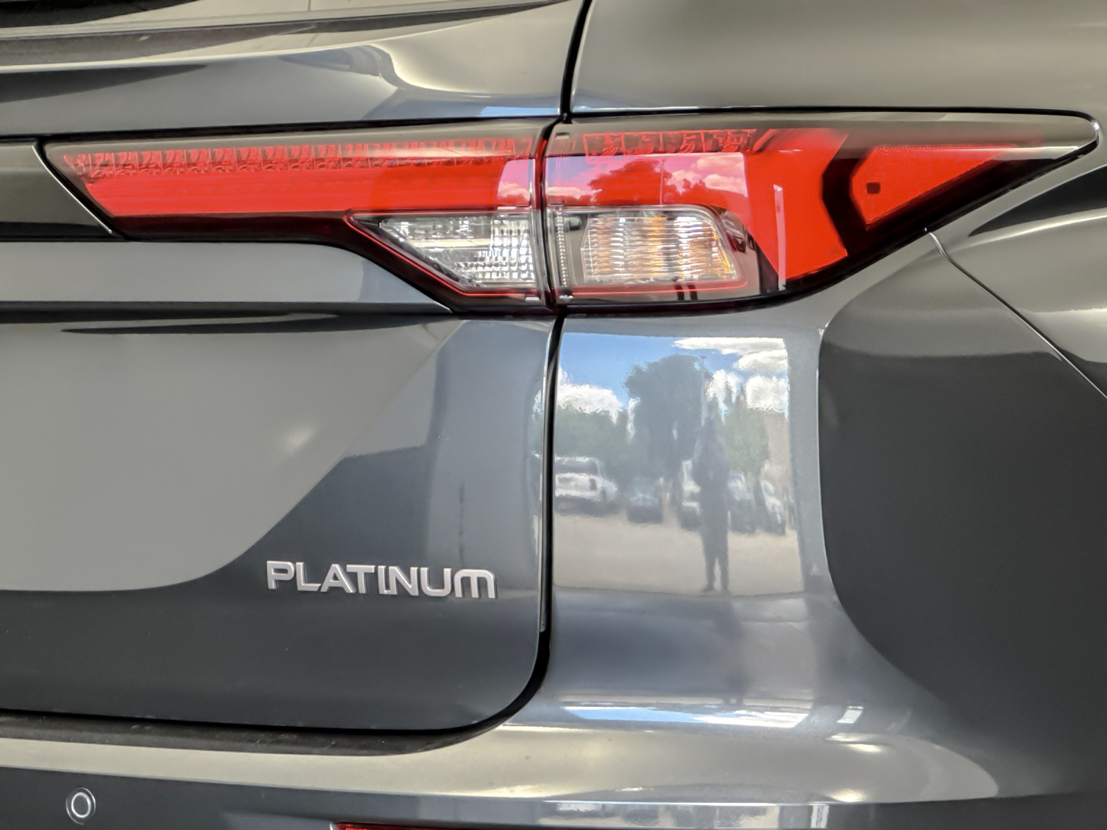 New 2026 Gray Nissan Platinum image 27