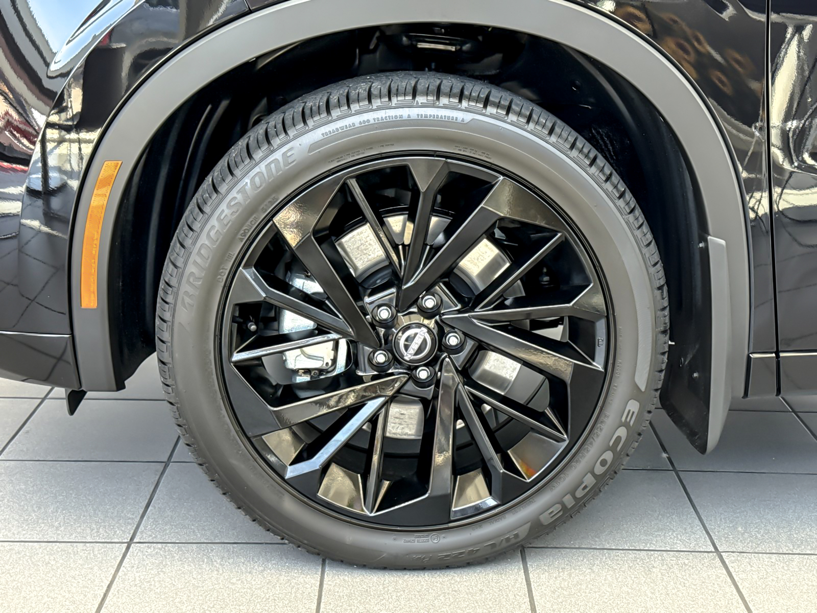 New 2026 Black Nissan Platinum image 25