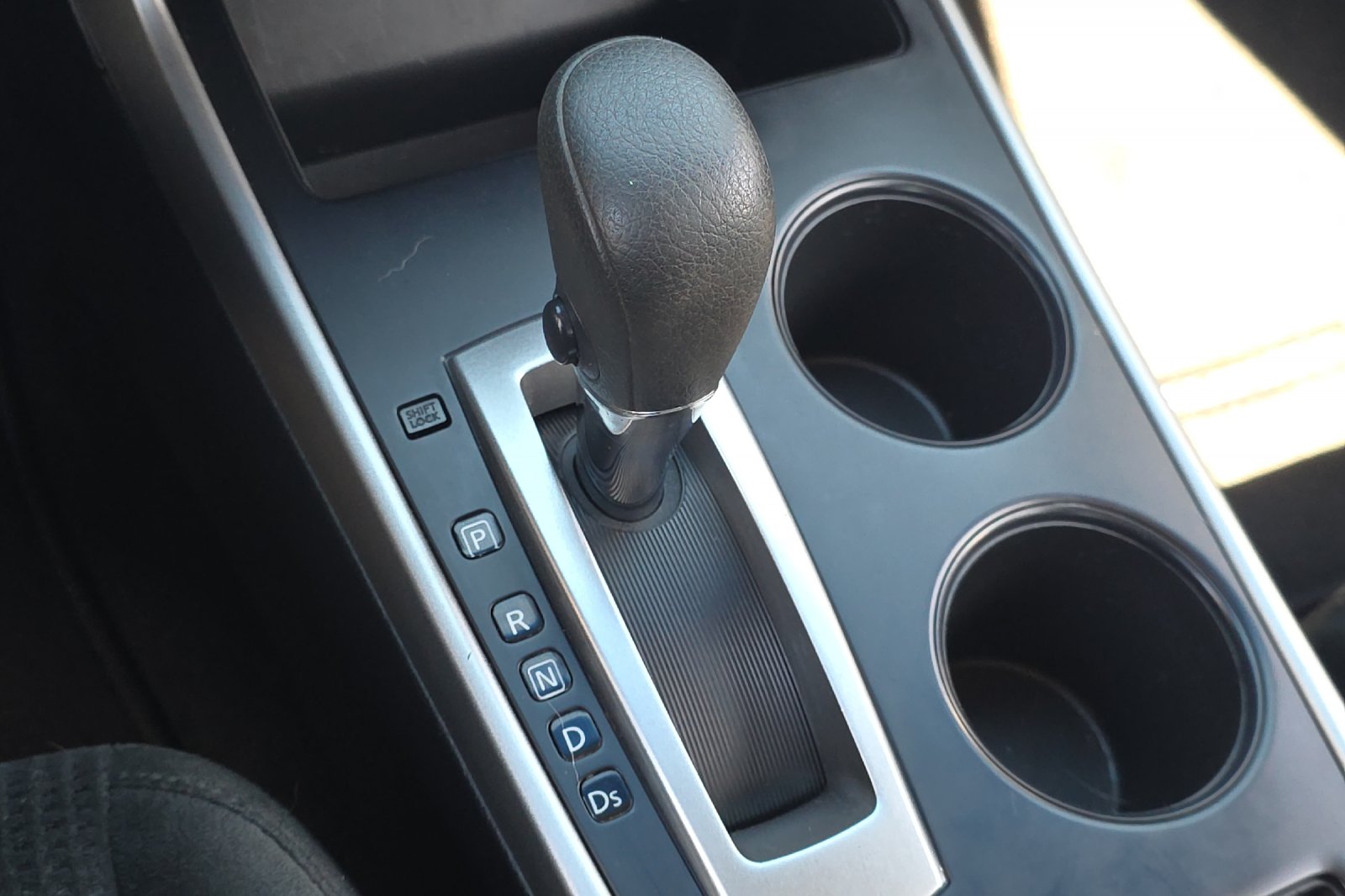 Used 2015 Pearl White Nissan 2.5 S image 19